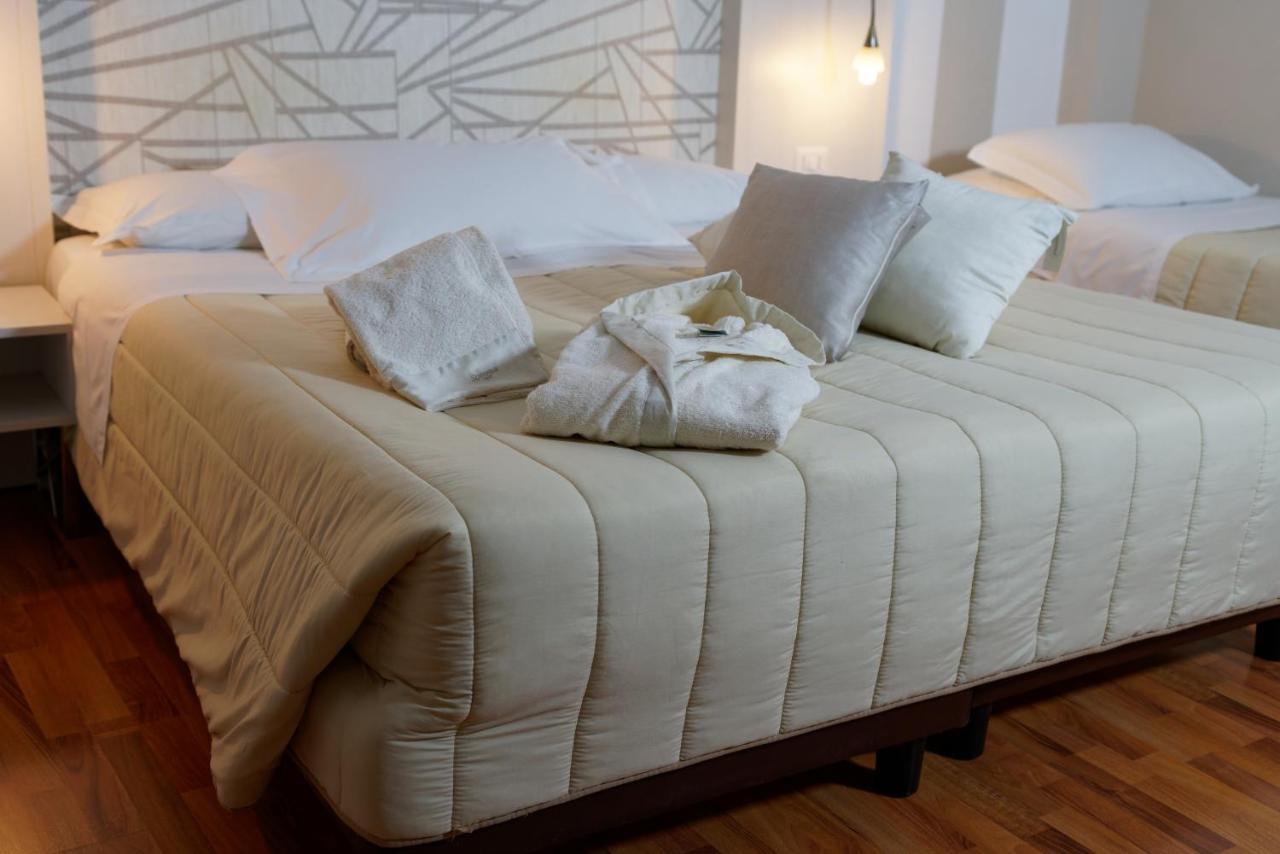 Sant'elia Hotel 3*