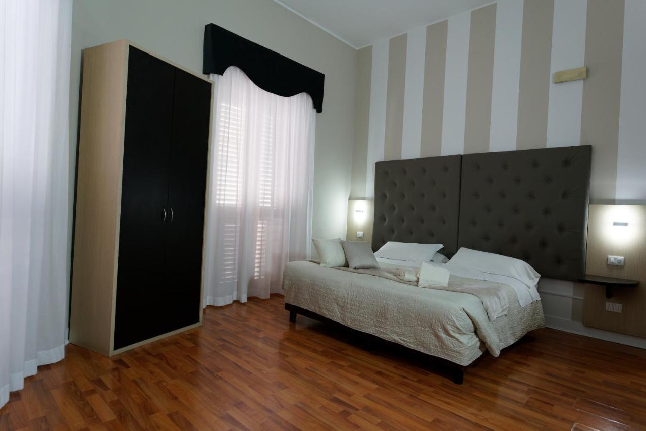 Sant'elia Hotel 3*