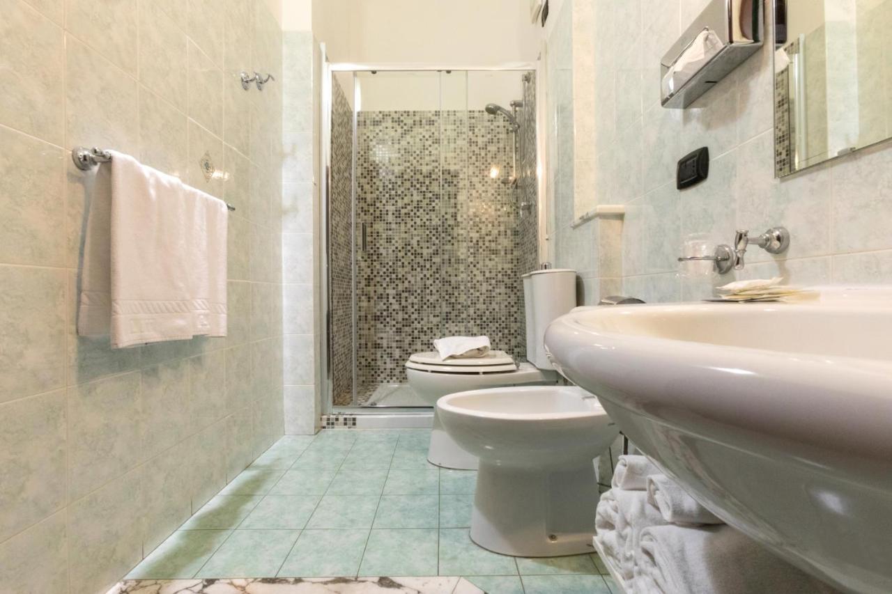 Sant'elia Hotel 3*